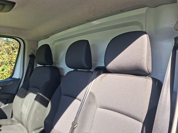 Nissan Primastar 221 LWB 2.0L...New Model 399942640