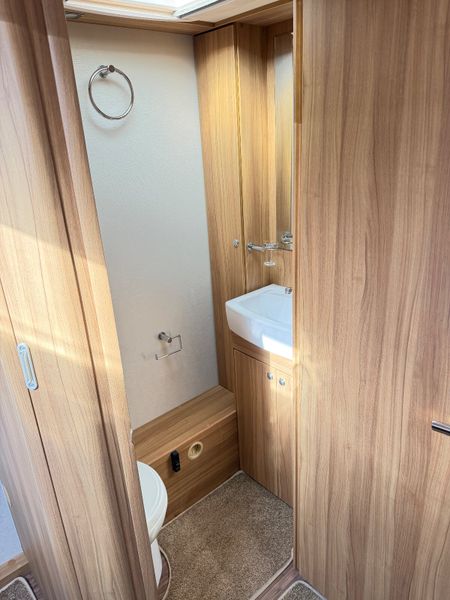 ✨ELDDIS CHATSWORTH 4 BERTH REAR ISLAND BED✨ 399985045