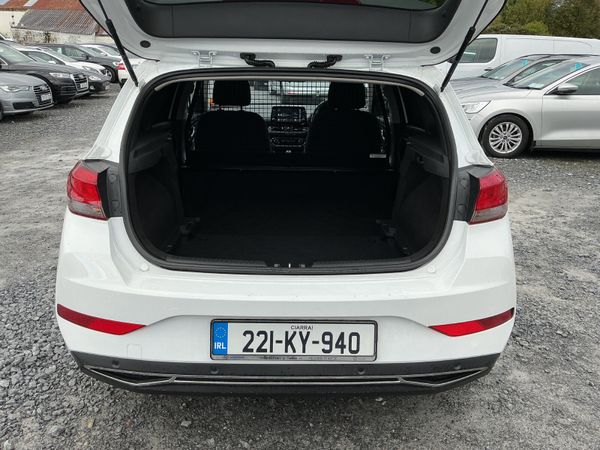 2022 HYUNDAI i30 1.6 DIESEL 2 SEATER VAN SPOTLESS 399901777
