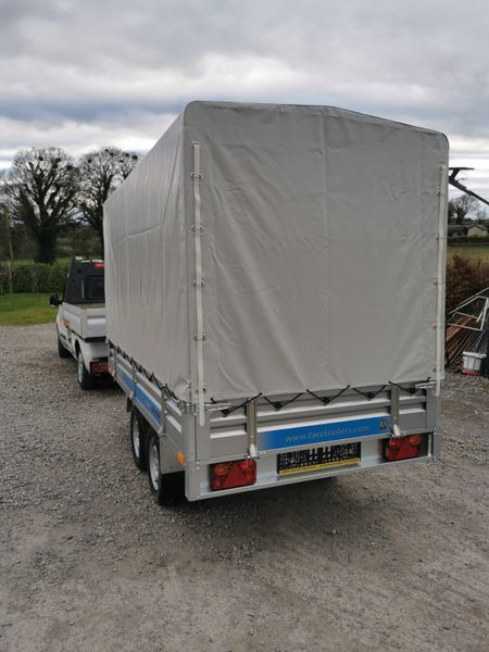 10x5 Trailer with cover 303853205
