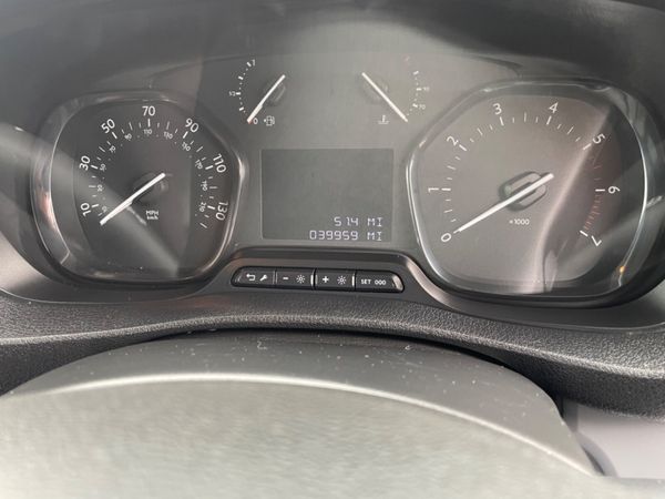 Opel Vivaro 304460499