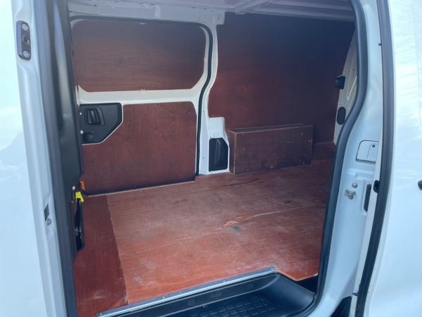 Opel Vivaro 304460586