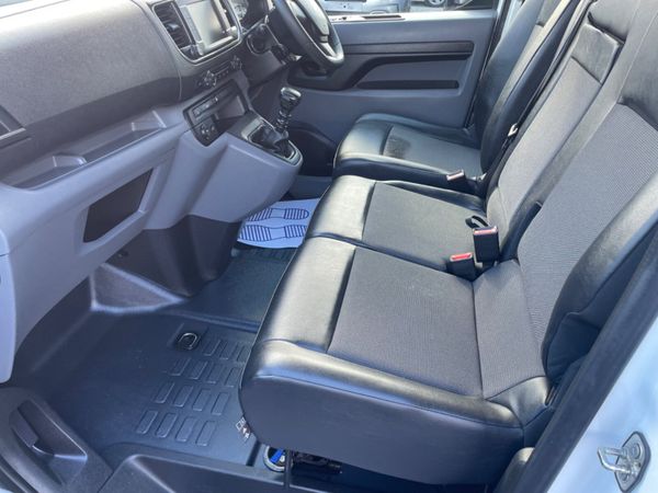 Opel Vivaro 304460590