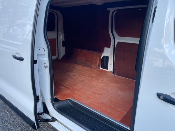 Opel Vivaro 304460591