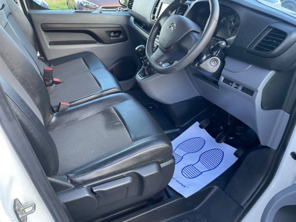 Opel Vivaro 304460593