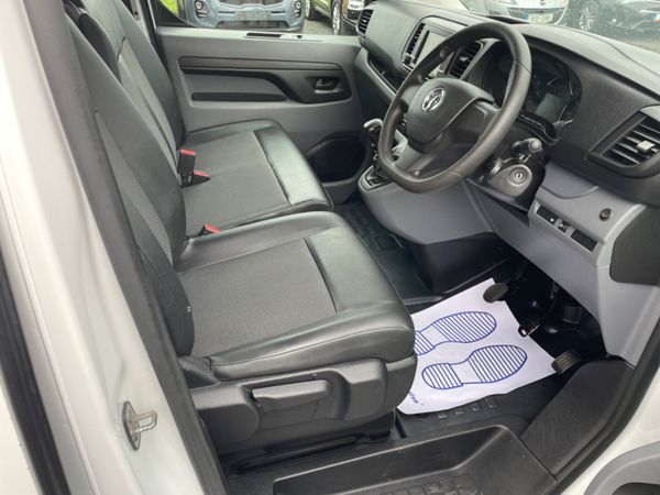 Opel Vivaro 304460500