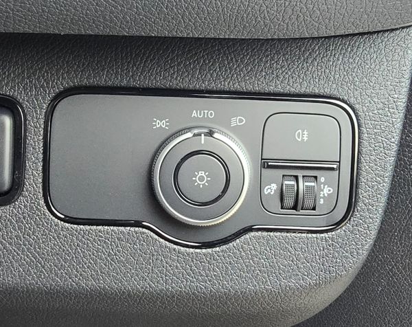 2026 Sprinter 319 LWB with Heavy Towing Capacity 306027567