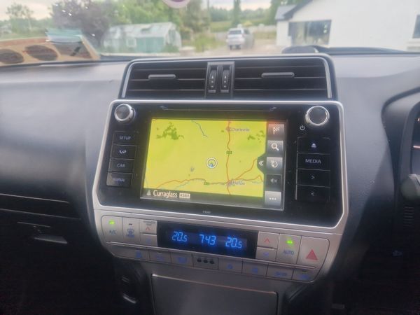 Toyota Land Cruiser Business Class 306472871