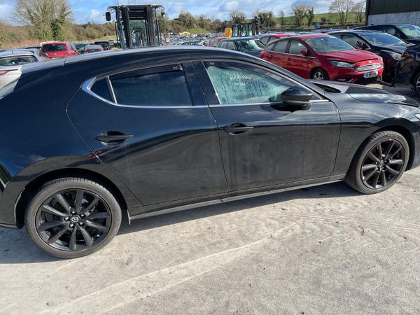 2023 Mazda 3 *For Parts* 310355874