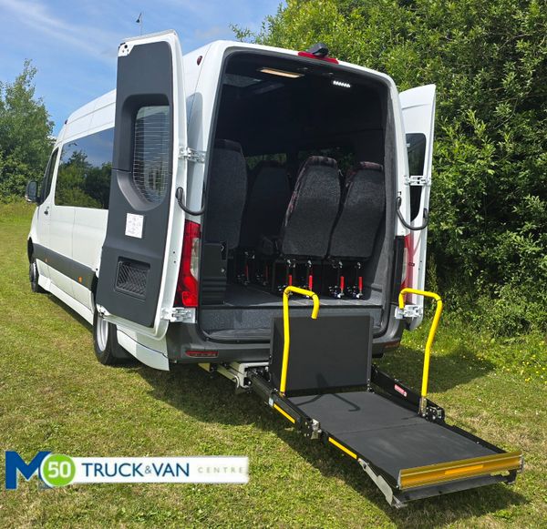 Sprinter Wheelchair Bus 18+1 - 5 Year Warranty 312105725