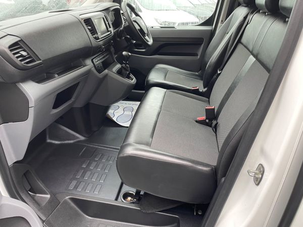 Opel Vivaro 316989839