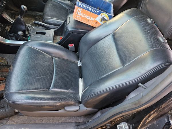 Toyota landcruiser 03 to 10 breaking for parts 317490743