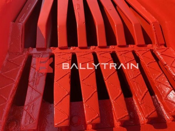 Sandvik QJ341 Grizzly Feeder 317863248