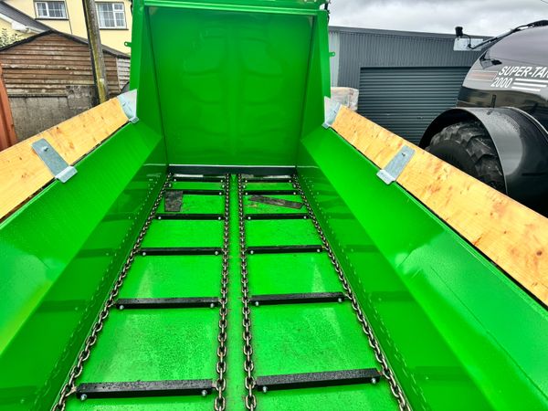 Cross 900 Rear Discharge Muck Spreader 321935894