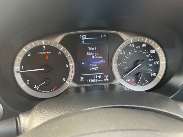 Nissan Navara 323330076