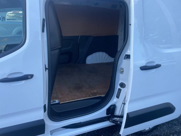 Opel Combo Sportive 323948054