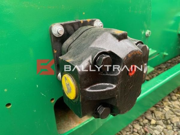 McCloskey S190 20ft x 5ft 3 Deck Screenbox 324614544