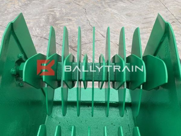 Shredder to suit Screener or Conveyor 325450560