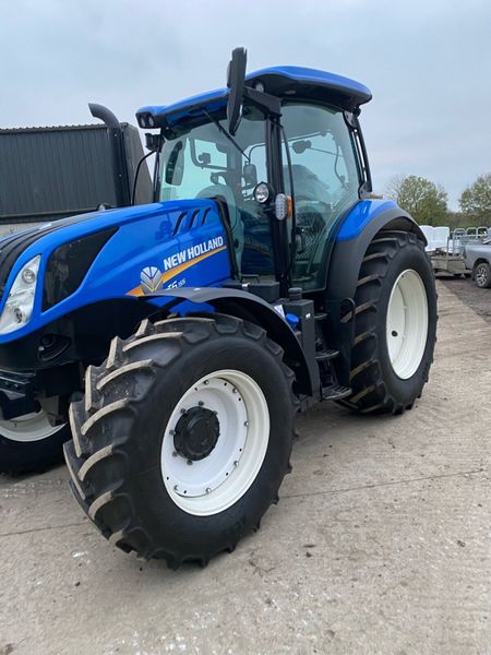 Selection of New Holland and Case tractors 327224072
