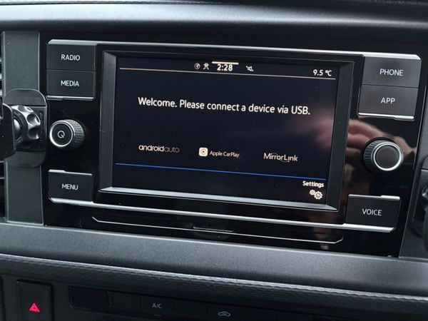 Volkswagen Transporter 330677415