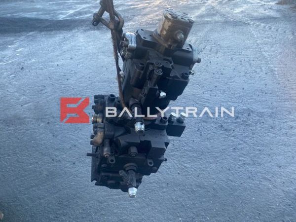 Danfoss Pump on Sandvik QJ341 HP8834,10-24-1131 331014773