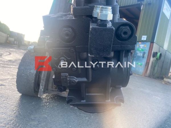 Danfoss Pump on Sandvik QJ341 HP8834,10-24-1131 331014781