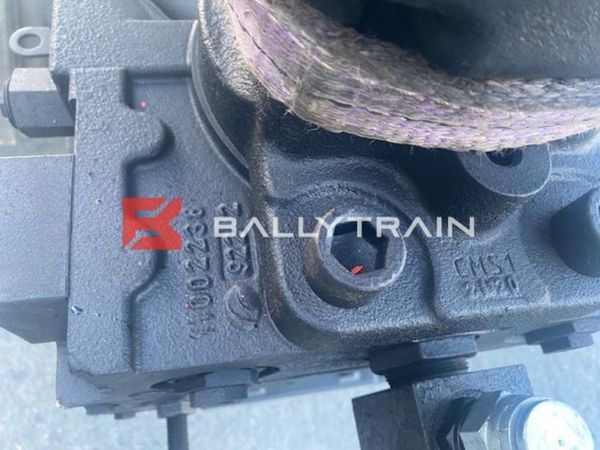 Danfoss Pump on Sandvik QJ341 HP8834,10-24-1131 331014782