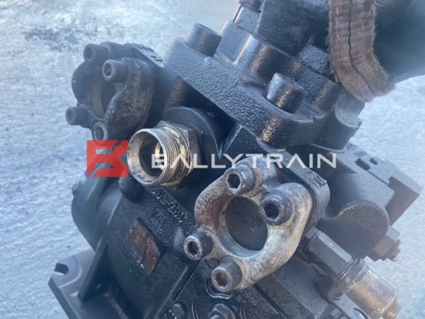 Danfoss Pump on Sandvik QJ341 HP8834,10-24-1131 331014786