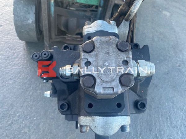 Danfoss Pump on Sandvik QJ341 HP8834,10-24-1131 331014801