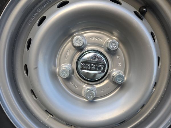 10x5 2700kg Trailer 331705690