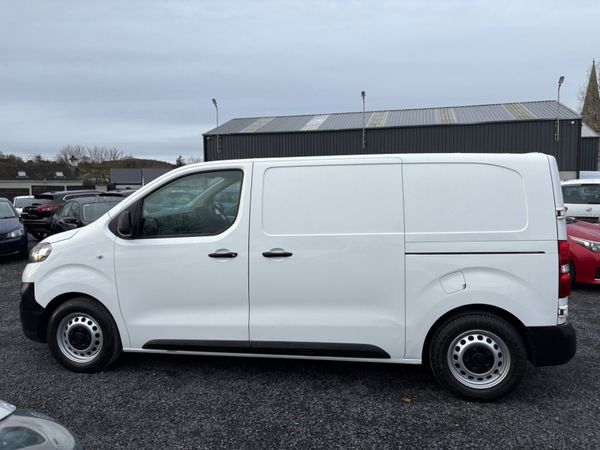 Opel Vivaro/ Peugeot Expert 332265042
