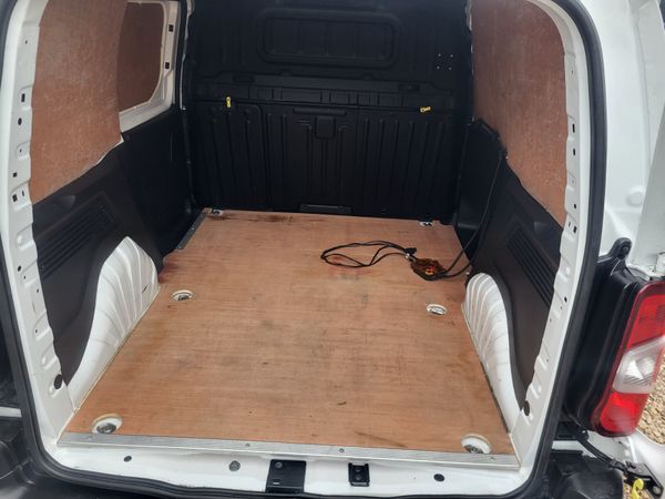 Citroen Berlingo 2021 334980239