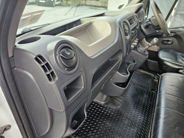 RENAULT MASTER 2.3 130 BHP // 7 SEATER CREWCAB 336100285