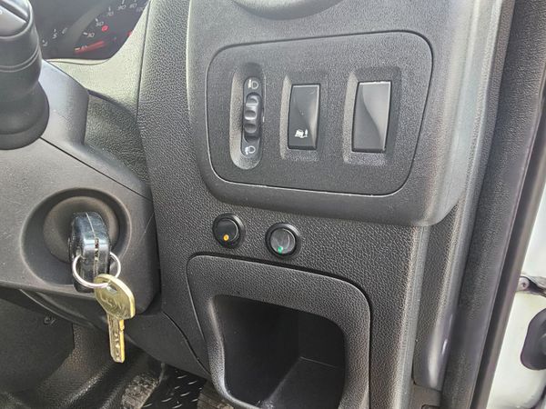 RENAULT MASTER 2.3 130 BHP // 7 SEATER CREWCAB 336100288