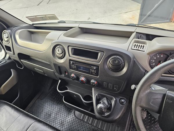 RENAULT MASTER 2.3 130 BHP // 7 SEATER CREWCAB 336100295