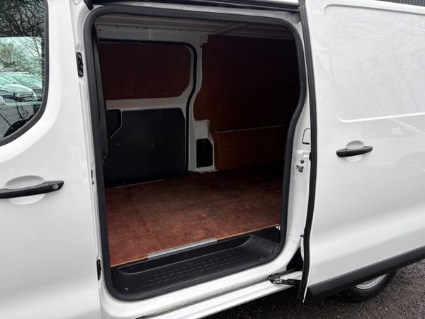 Vauxhall Vivaro 338943846