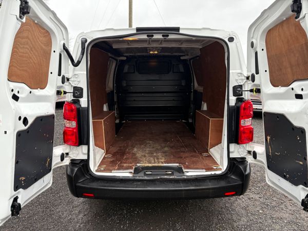 Vauxhall Vivaro 338943850
