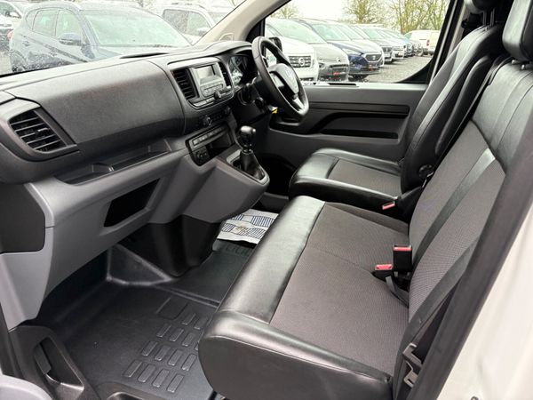 Vauxhall Vivaro 338943852