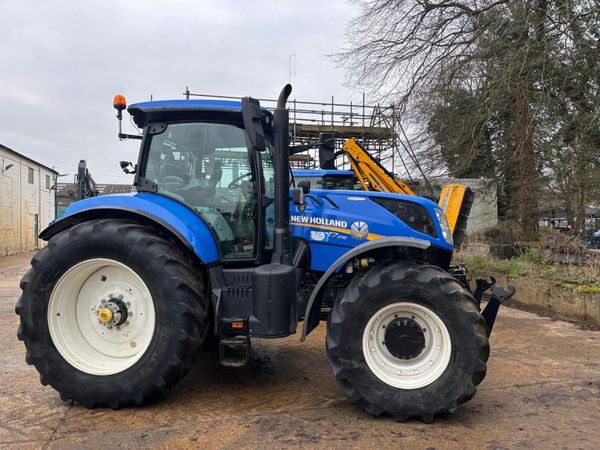 Selection of New Holland and Case tractors 339565030