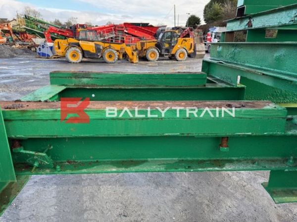 Crusher Frame/Stand 339566361