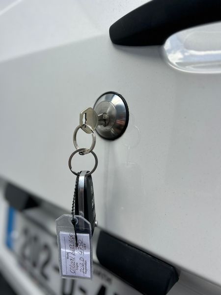 2020 Citroen Berlingo 88km - 220V inverter 339989362