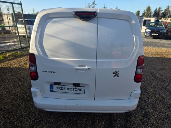 2021 Peugeot Partner, 5 of 10