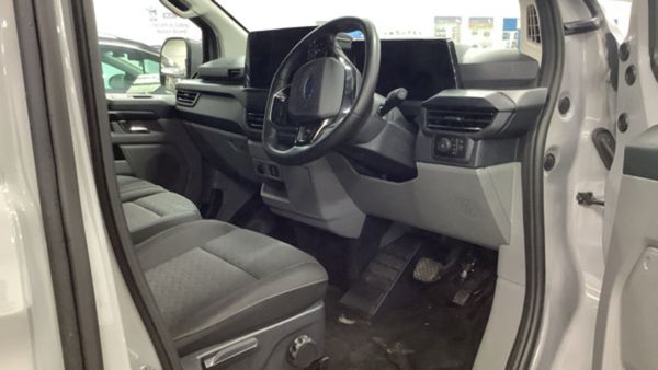 2026 FORD TRANSIT CUSTOM LIMITED - AUTOMATIC 400075666