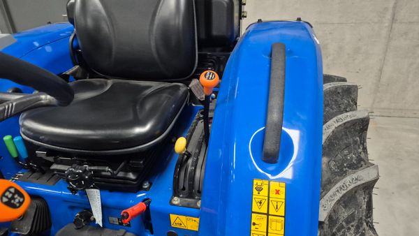 Boomer 40 4WD 400256085