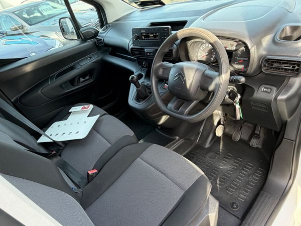 191 Citroen Berlingo 1.6 D - NEW CVRT - 3 SEATS 400314587