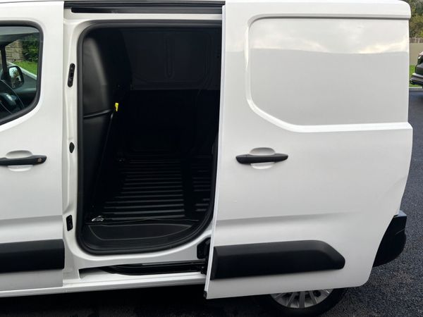 Fiat Doblo 2023 Top Spec New model 400419886
