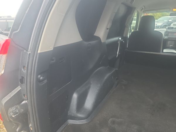 Toyota Land Cruiser LC GX LWB Auto 400595859