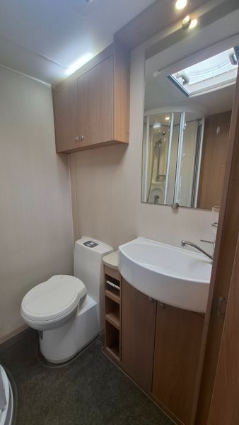 Compass Corona 576  6 Berth Caravan 400662241