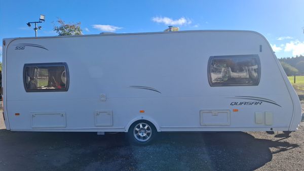 Lunar Quasar 6 Berth Caravan 400765704