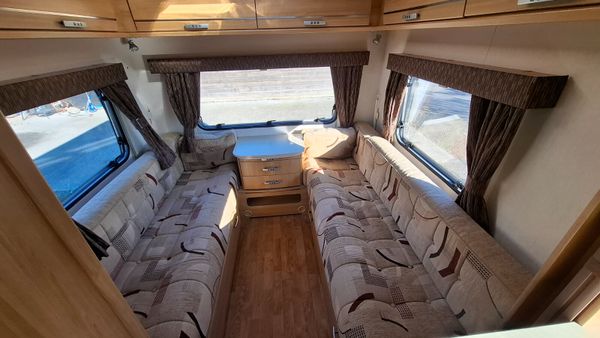 Lunar Quasar 6 Berth Caravan 400765720